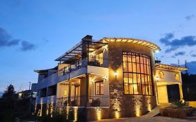 Hotel Vista Montaña